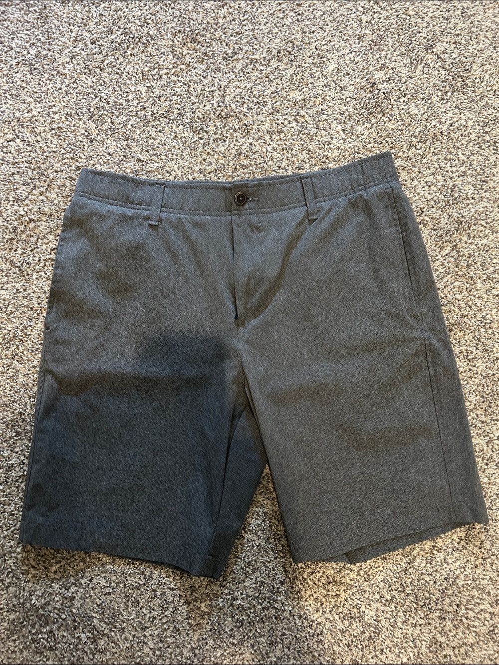 Under Armour Men's Dark Gray Flat-Front Performance Shorts